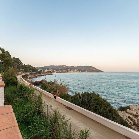 C22 Beachfront Villa - Spa Bath, Pool, Private Beach, Parking Free Andora Exterior foto